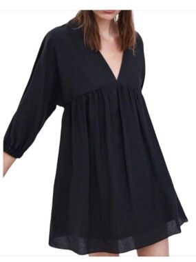 Zara Black V-Neck Long Sleeve Smock Dress